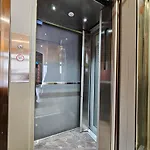 Lujo En El Centro De *